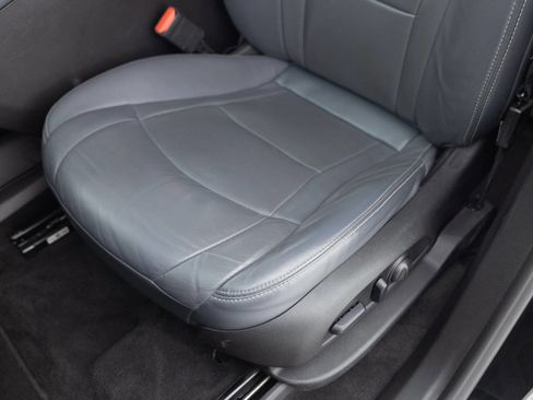 Used 2018 Buick Enclave Essence w/ Trailering Package image 21