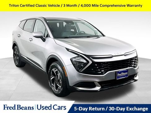 Used 2023 Kia Sportage LX AWD/4WD image 1