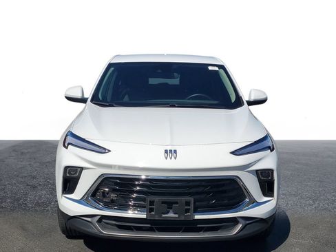 Used 2025 Buick Encore GX Preferred image 2