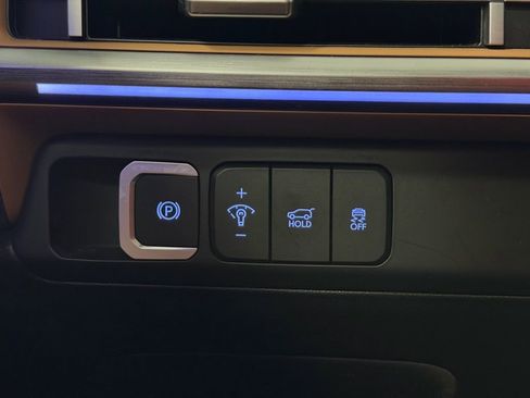 Used 2025 Hyundai Santa Fe Limited image 15