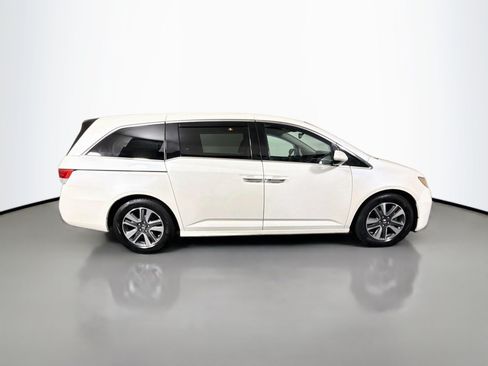 Used 2017 Honda Odyssey Touring image 11