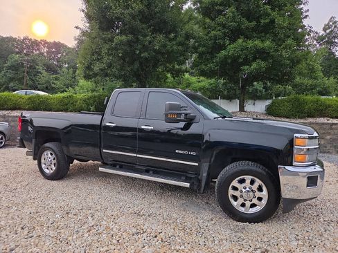 Used 2015 Chevrolet Silverado 2500 LTZ w/ LTZ Plus Package AWD/4WD image 35