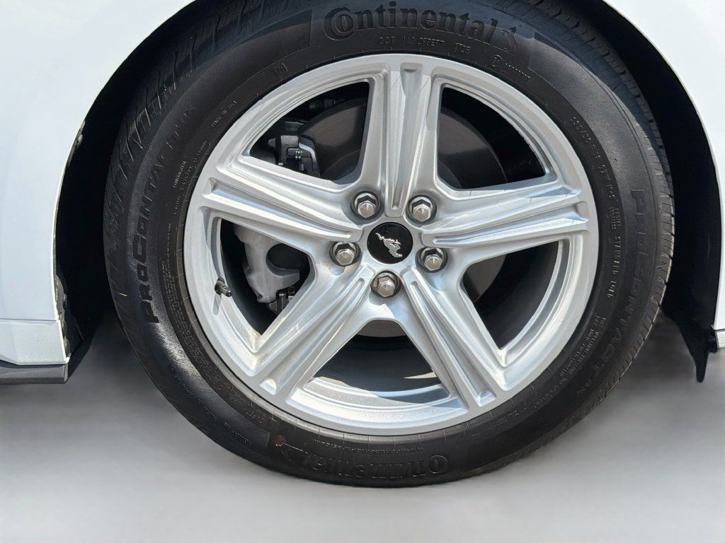 Used 2026 Ford Mustang Coupe RWD image 10