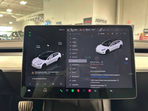 Used 2022 Tesla Model 3 Performance AWD/4WD image 24