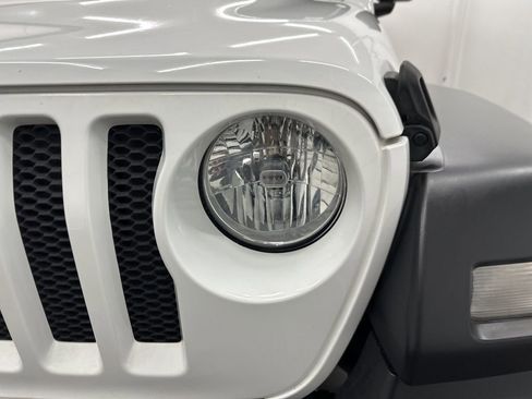 Used 2020 Jeep Wrangler Unlimited Sport S image 28