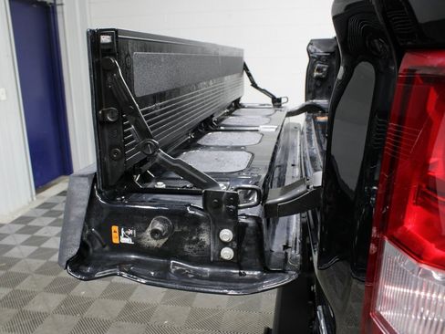 Used 2023 Chevrolet Silverado 1500 ZR2 w/ Technology Package image 43