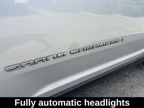 Certified 2023 Jeep Grand Cherokee Laredo w/ Luxury Tech Group I image 19