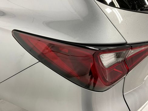 Used 2025 Acura MDX SH-AWD w/ Technology Package image 25