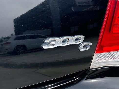 Used 2019 Chrysler 300 C w/ Safetytec Plus Group image 14