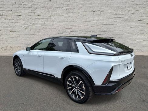New 2026 Cadillac Lyriq Sport RWD image 7