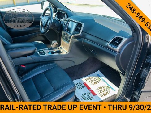 Used 2016 Jeep Grand Cherokee Limited AWD/4WD image 12