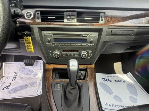 Used 2008 BMW 328i Sedan w/ Premium Pkg RWD image 14