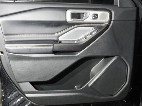 Used 2020 Ford Explorer ST w/ Premium Technology Package image 31