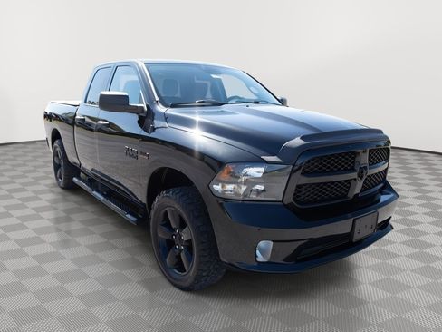 Used 2015 RAM 1500 Express w/ Black Ram 1500 Express Group AWD/4WD image 3