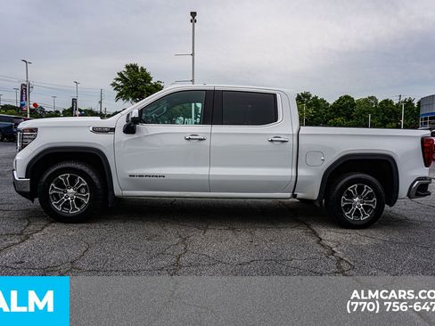 Used 2024 GMC Sierra 1500 SLT RWD image 10