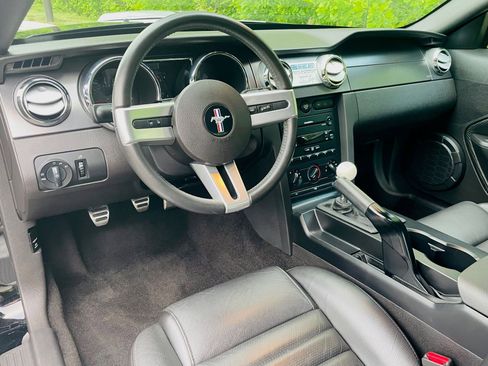 Used 2007 Ford Mustang GT Premium RWD image 32