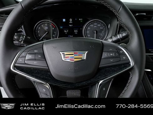 New 2026 Cadillac XT5 Premium Luxury image 9