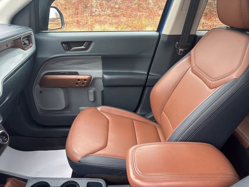 Used 2023 Ford Maverick Lariat w/ Lariat Luxury Package image 13