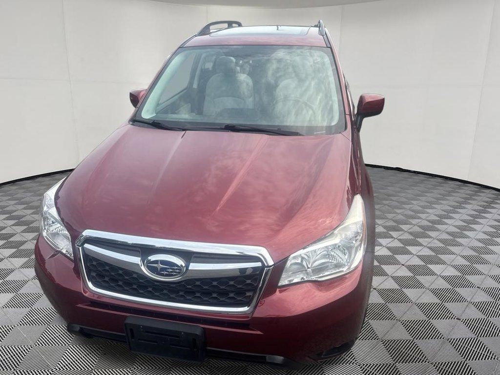 Used 2015 Subaru Forester 2.5i Premium w/ All-Weather Package AWD/4WD image 4