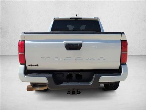 Used 2024 Toyota Tacoma TRD Sport AWD/4WD image 7