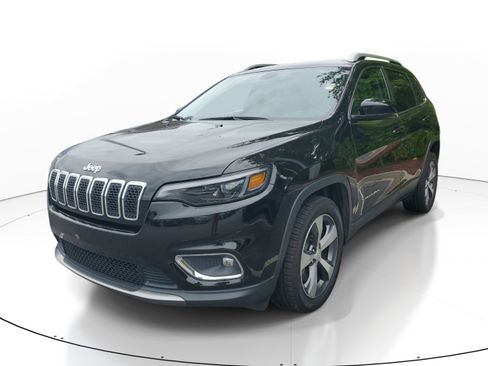 Used 2020 Jeep Cherokee Limited FWD image 3