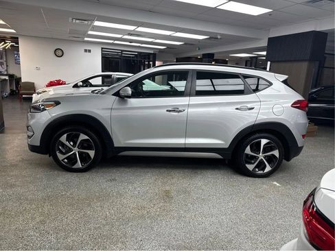 Used 2018 Hyundai Tucson Limited w/ Ultimate Package 02 image 9