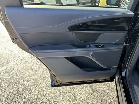 Used 2024 Lincoln Nautilus Premier w/ Jet Appearance Package image 17