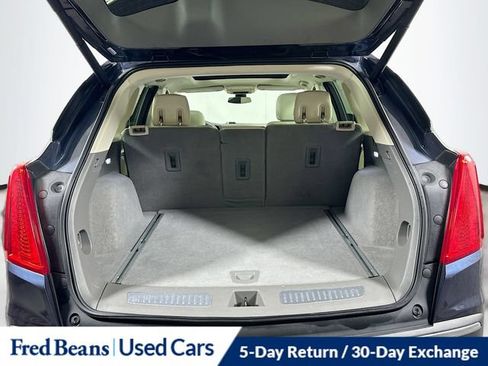 Used 2018 Cadillac XT5 Luxury w/ Driver Awareness Package AWD/4WD image 35