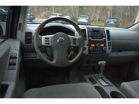 Used 2018 Nissan Frontier SV w/ Value Truck Package image 11