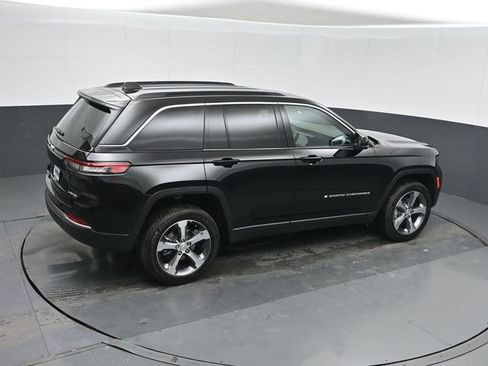 New 2026 Jeep Grand Cherokee Limited RWD image 30