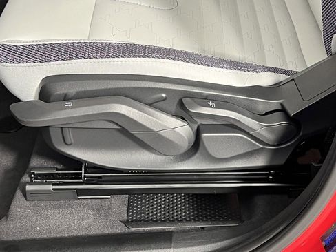 Certified 2025 MINI Cooper Countryman S image 12