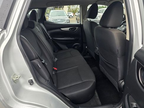 Used 2022 Nissan Rogue Sport S image 20