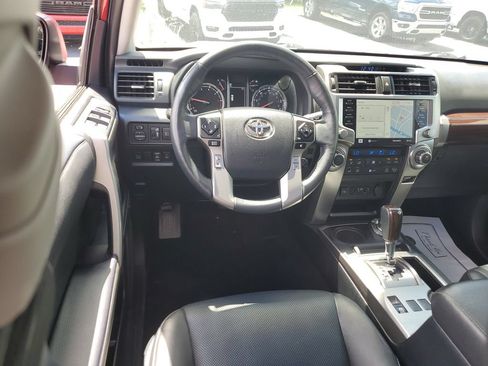 Used 2024 Toyota 4Runner Limited AWD/4WD image 9