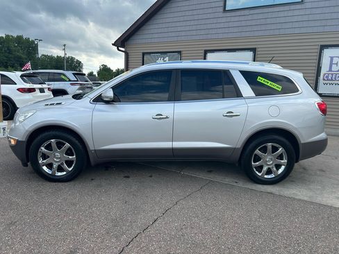 Used 2009 Buick Enclave CXL w/ Entertainment Package #3 AWD/4WD image 8