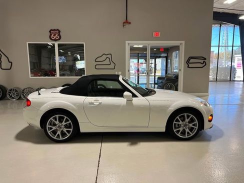 Used 2013 MAZDA MX-5 Miata Grand Touring w/ Premium Pkg image 54