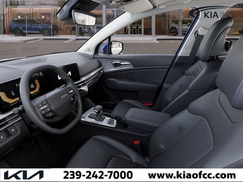 New 2026 Kia Sportage EX FWD image 17