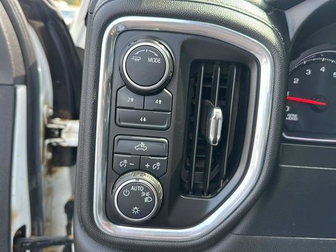 Used 2021 Chevrolet Silverado 2500 LT image 20