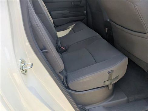 Certified 2024 Toyota Tacoma SR5 AWD/4WD image 17