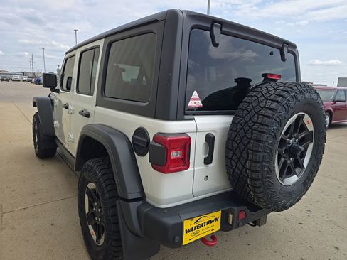 Used 2020 Jeep Wrangler Unlimited Rubicon w/ Steel Bumper Group AWD/4WD image 7