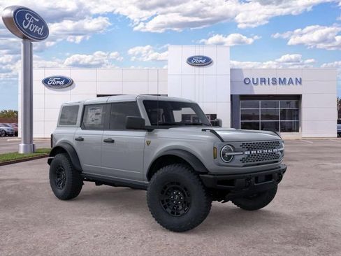New 2026 Ford Bronco Badlands AWD/4WD image 1