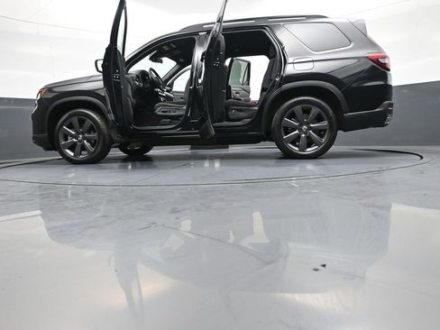 Certified 2023 Honda Pilot Sport image 48