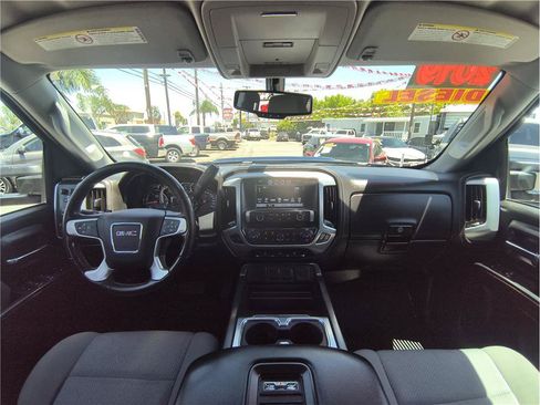 Used 2019 GMC Sierra 2500 SLE w/ SLE Preferred Package AWD/4WD image 6