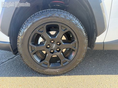 Used 2021 Toyota RAV4 TRD Off-Road image 11