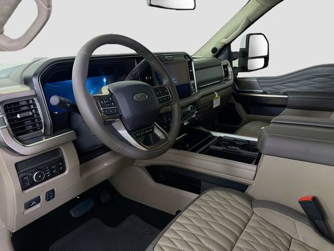New 2026 Ford F250 Platinum w/ Platinum Plus Package AWD/4WD image 9
