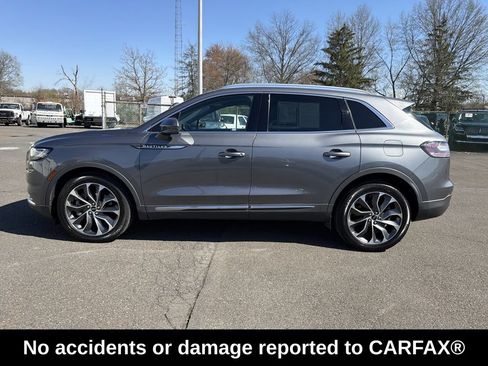 Used 2022 Lincoln Nautilus Reserve w/ Cargo Utility Package AWD/4WD image 2