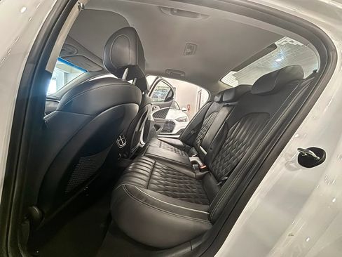 Used 2020 Genesis G70 2.0T w/ Prestige Package RWD image 16