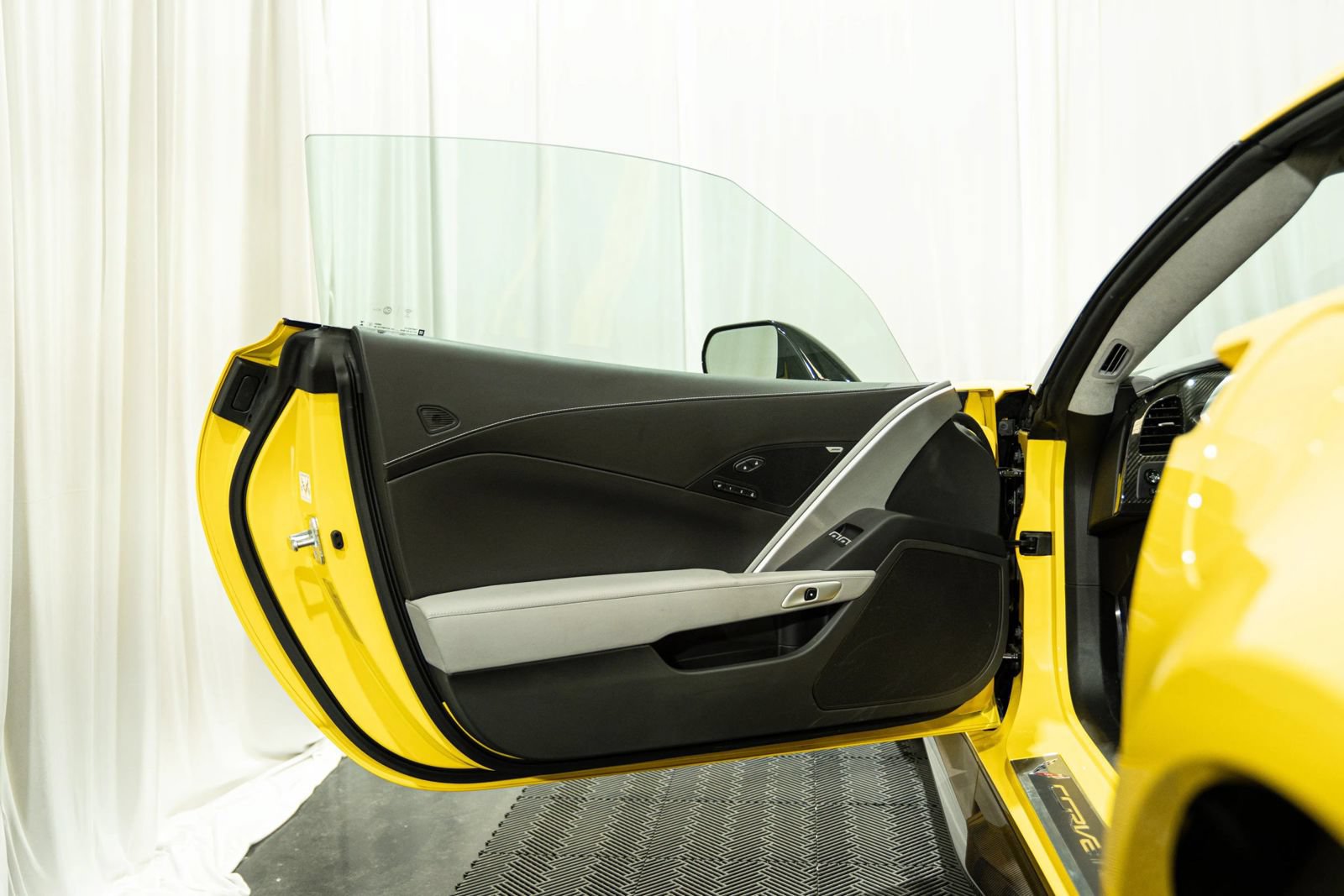 Used 2019 Chevrolet Corvette ZR1 RWD image 15