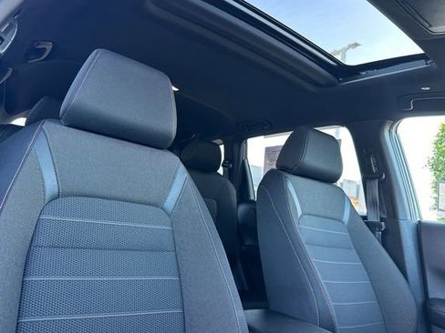Used 2025 Honda CR-V Sport image 19