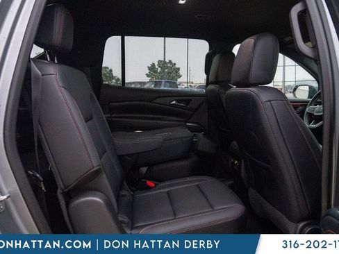 Used 2025 Chevrolet Traverse Z71 AWD/4WD image 22