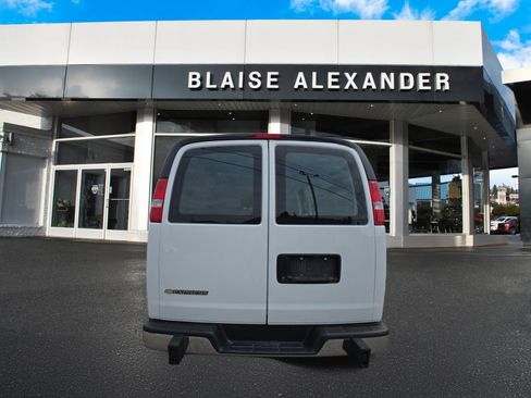 Used 2024 Chevrolet Express 2500 w/ Driver Convenience Package RWD image 6